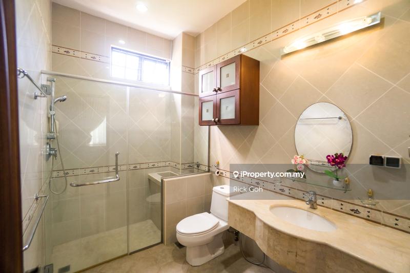 Bungalow House for Sale in Batu Ferringhi, Penang by Rick Goh - iProperty.com.my