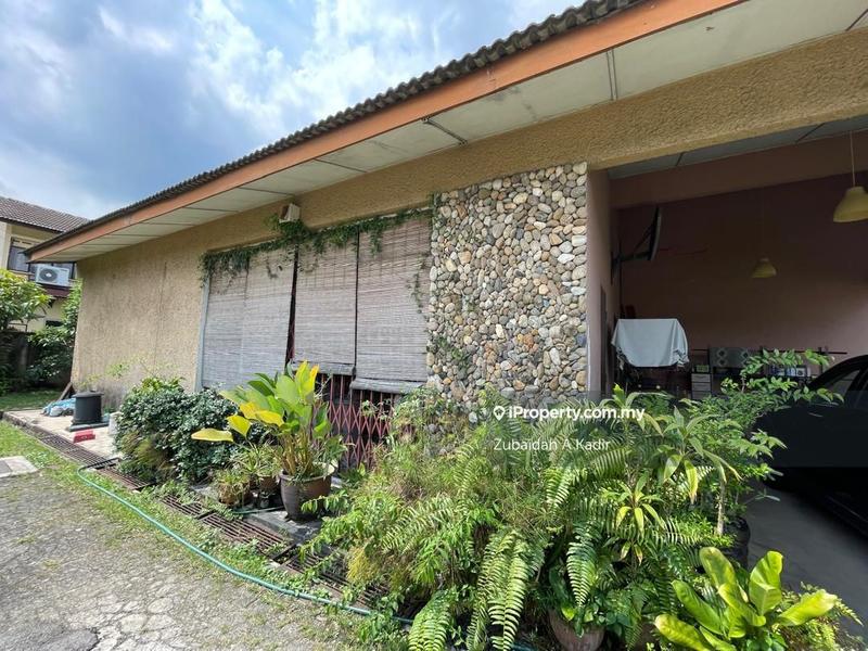 Bungalow House untuk Dijual di SS1, Petaling Jaya oleh Zubaidah A Kadir - iProperty.com.my