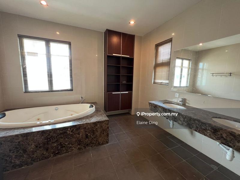 Banglo untuk Dijual di Country Heights, Kajang oleh Elaine Ding - iProperty.com.my