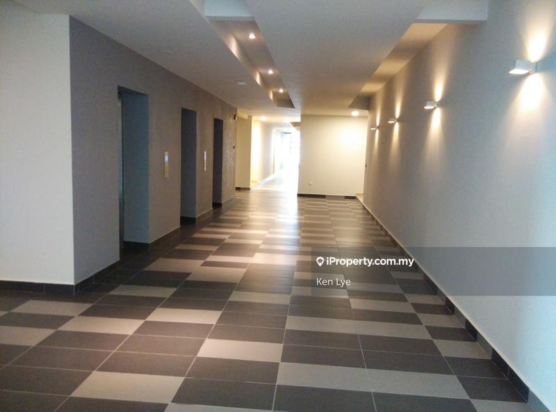 For Sale - The Leafz @ Dedaun