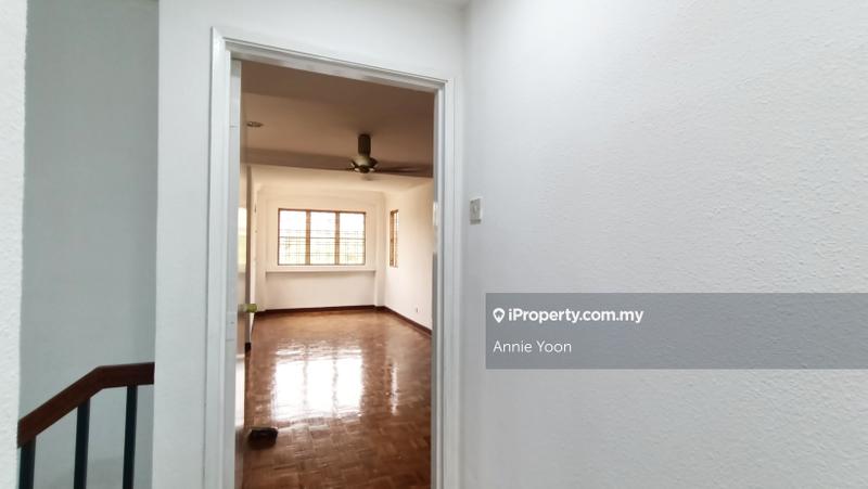 Rumah Teres 2.5-Tingkat untuk Dijual di BANDAR PUCHONG JAYA, Puchong oleh Annie Yoon - iProperty.com.my