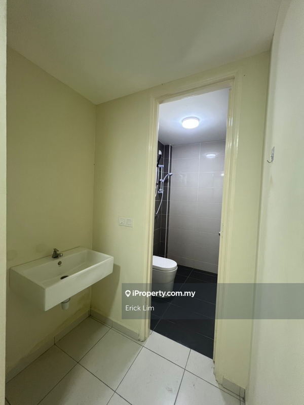 Rumah Teres untuk Dijual di Taman Ayer Keroh Height, Bukit Katil oleh Erick Lim - iProperty.com.my