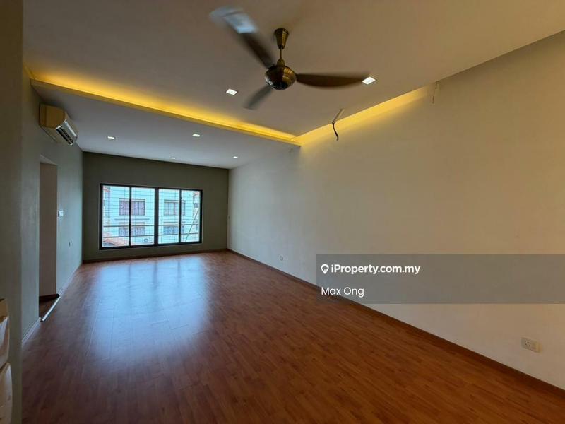 Rumah Berangkai 2.5 Tingkat untuk Dijual di Sunway Spk, Kuala Lumpur oleh Max Ong - Living Room - iProperty.com.my