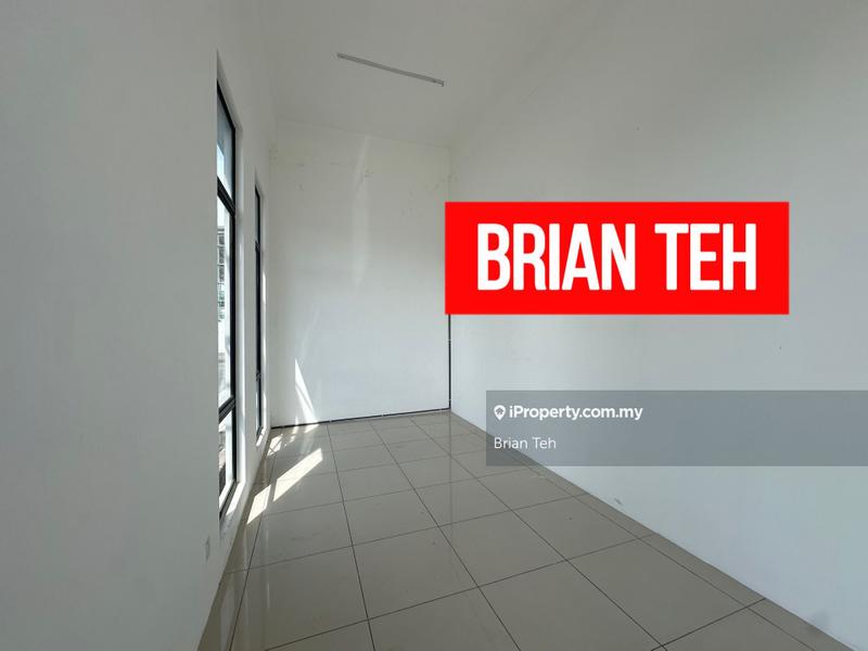 For Rent - 1.5 Storey Semi D Light Industrial Factory Rent at Permatang Tinggi