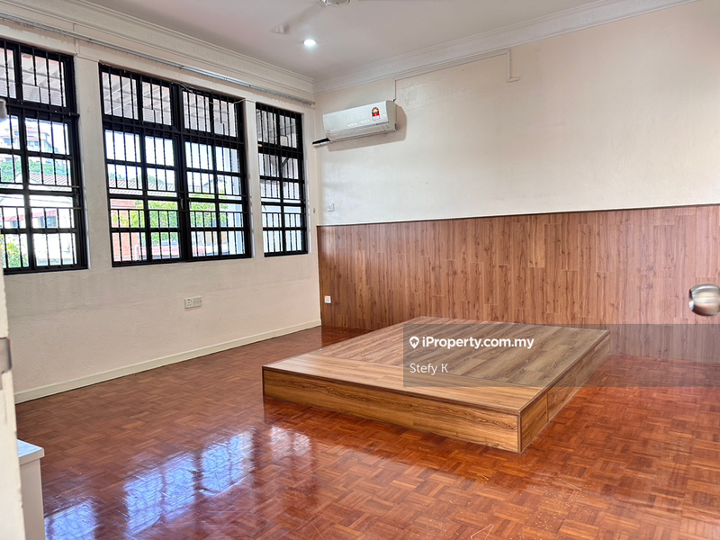 Rumah Berkembar untuk Dijual di Island Park, Gelugor oleh Stefy K - iProperty.com.my