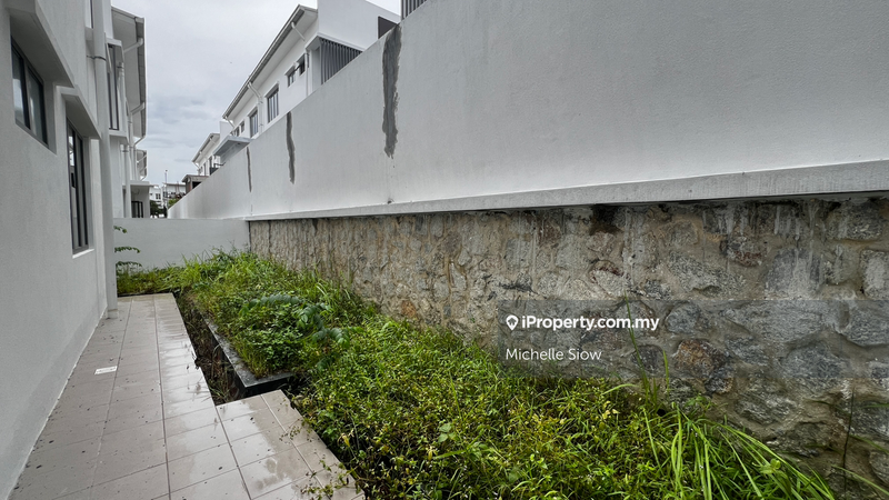 Semi-Detached House for Sale in Taman Semanja, Kajang by Michelle Siow - iProperty.com.my