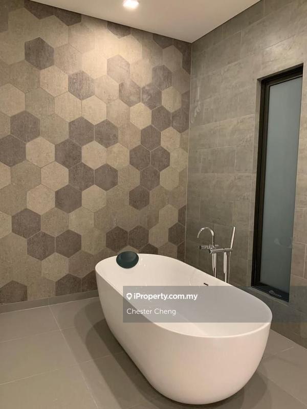 Bungalow House for Sale in Subang Heights, Subang Jaya by Chester Cheng - iProperty.com.my