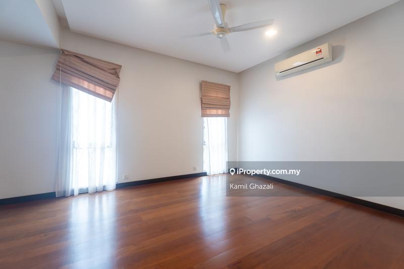 Semi-Detached House for Sale in LAKE VIEW Yara Twinvilla 2.5 Storey Semi-D House, Presint 8 by Kamil Ghazali - iProperty.com.my