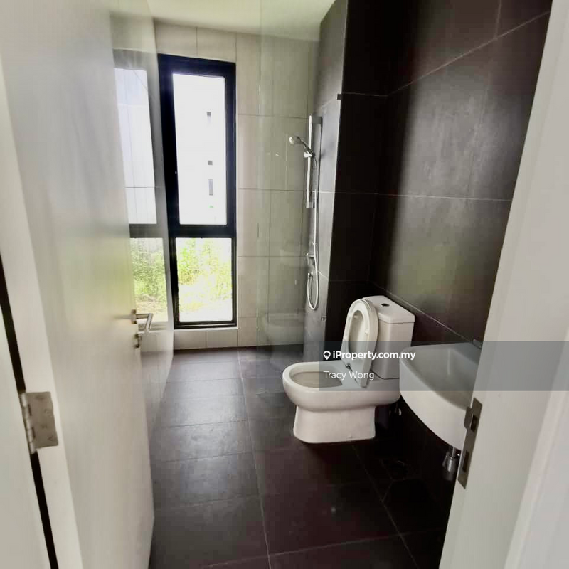 Semi-Detached House for Sale in Sungai Long, Bandar Sungai Long by Tracy Wong - iProperty.com.my