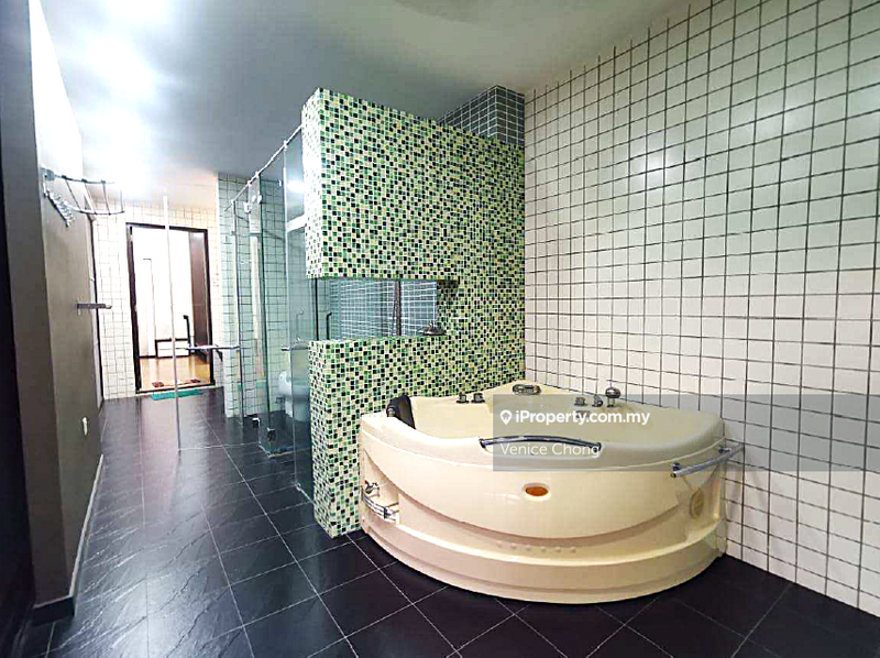 Bungalow House untuk Dijual di Bukit Gita Bayu, Seri Kembangan oleh Venice Chong - iProperty.com.my