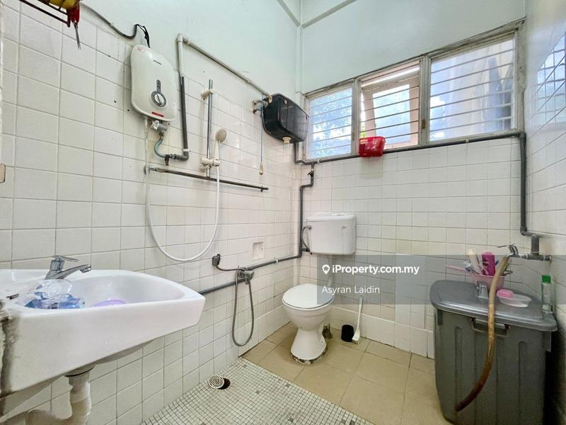 Bungalow House for Sale in Seksyen 16, Petaling Jaya by Asyran Laidin - iProperty.com.my