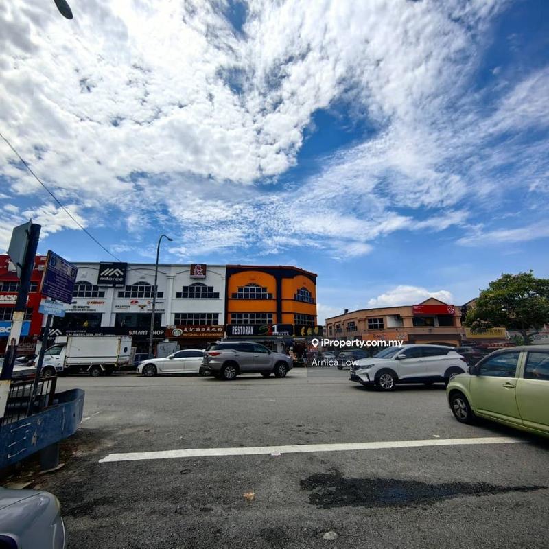 Kedai untuk Dijual di tf3dq, Seri Kembangan oleh Arnica Low - iProperty.com.my