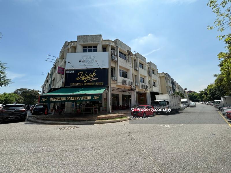 For Rent - Taipan 1 Ara Damansara Road Frontage Shop With Basement.
