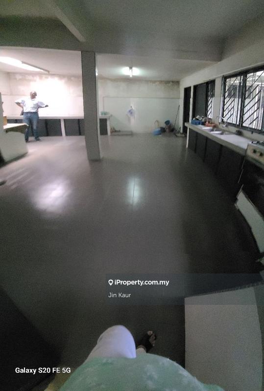 Rumah Berkembar untuk Dijual di Bandar Sungai Long, Selangor oleh Jin Kaur - iProperty.com.my