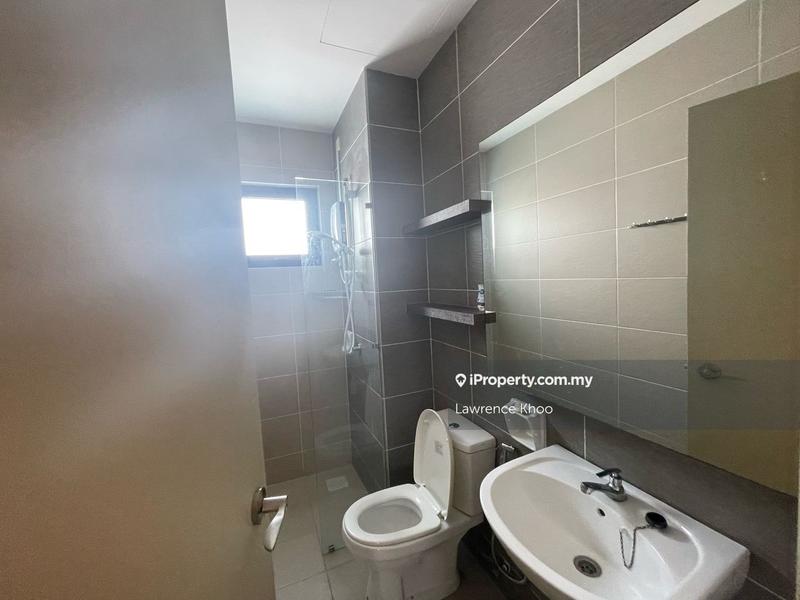 Condominium for Rent in Skyvilla @ D'Island by Lawrence Khoo - iProperty.com.my