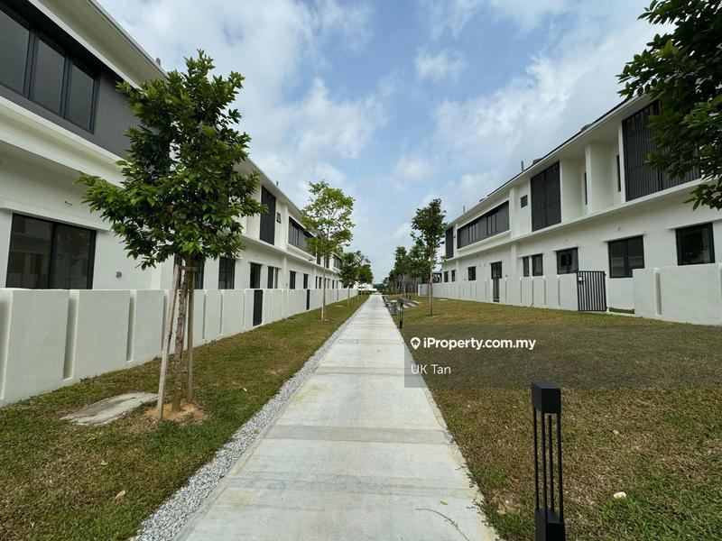 Semi-Detached House for Sale in Bandar Tropicana Aman, Telok Panglima Garang by UK Tan - iProperty.com.my
