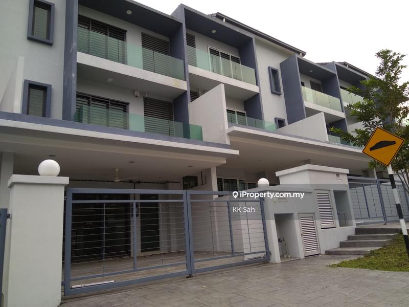 Rumah Berangkai 3 Tingkat untuk Dijual di Taman Seri Segar, Semenyih oleh KK Sah - iProperty.com.my