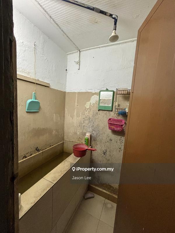 Rumah Berangkai 1.5 Tingkat untuk Dijual di Taman Serdang Jaya, Seri Kembangan oleh Jason Lee - iProperty.com.my