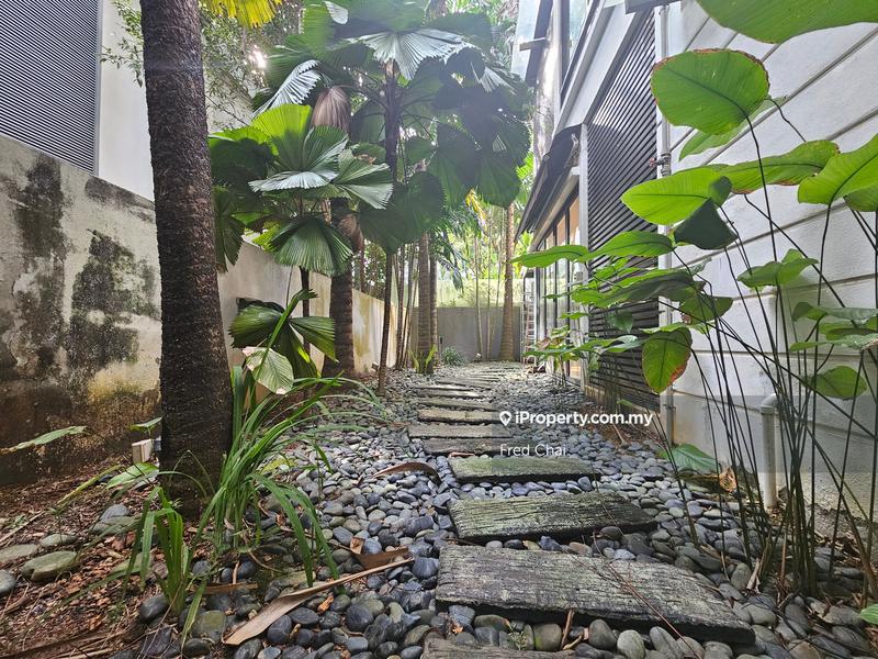 Bungalow House untuk Dijual di Bukit Gita Bayu, Seri Kembangan oleh Fred Chai - iProperty.com.my