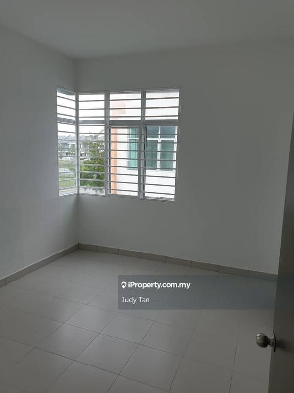Rumah Teres 2-Tingkat untuk Dijual di Bandar Puncak Alam, Puncak Alam oleh Judy Tan - iProperty.com.my