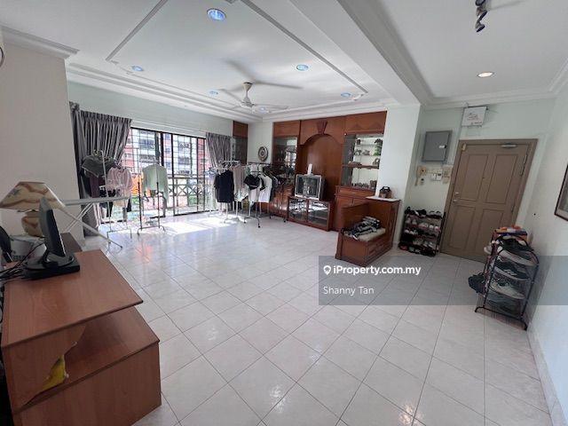 For Sale - Evergreen Park Scot Pine