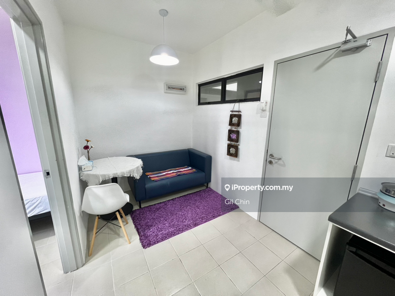 For Rent - Uni Suites