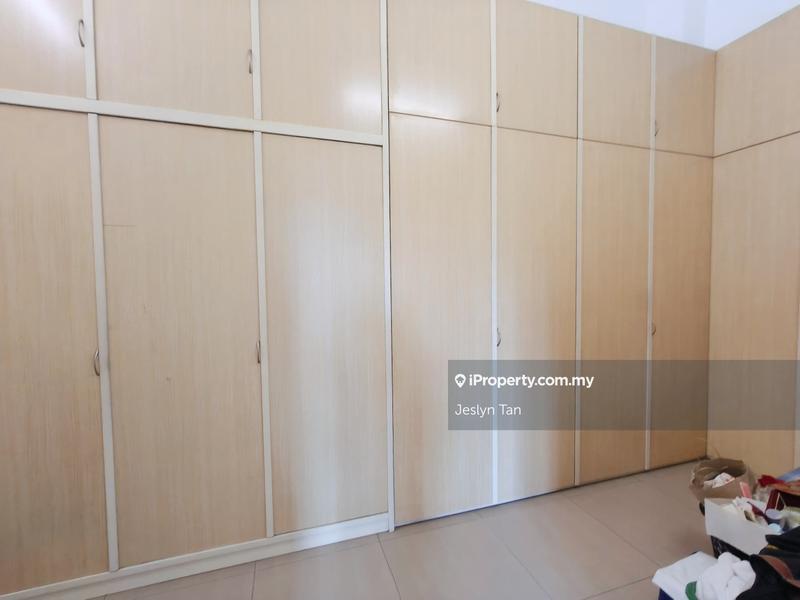 Rumah Berkembar untuk Dijual di Seksyen 9, Kota Damansara oleh Jeslyn Tan - iProperty.com.my