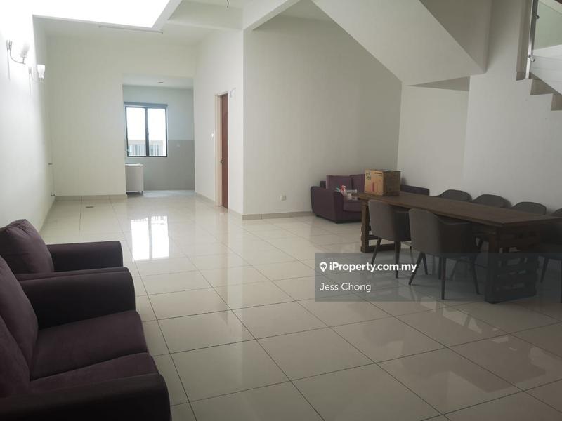 Rumah Berangkai 2 Tingkat untuk Dijual di 16 sierra , Sierra 2 Lyden@Bandar 16 sierra, Puchong oleh Jess Chong - iProperty.com.my