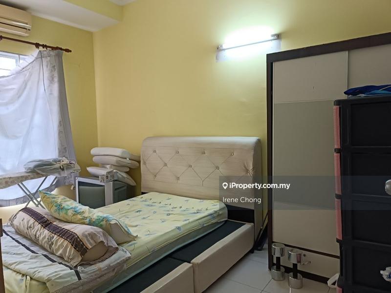 Townhouse for Sale in Taman Megah, Petaling Jaya by Irene Chong - iProperty.com.my