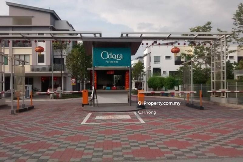 Townhouse for Sale in Odora Parkhome, Sierra 1, 16 Sierra, Puchong by C.H.Yong - iProperty.com.my