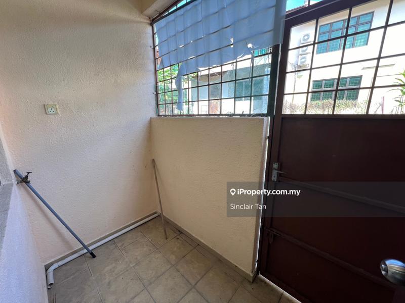 Rumah Berangkai 2 Tingkat untuk Dijual di Taman Angsa Mas, Durian Tunggal oleh Geoffery Wee - iProperty.com.my