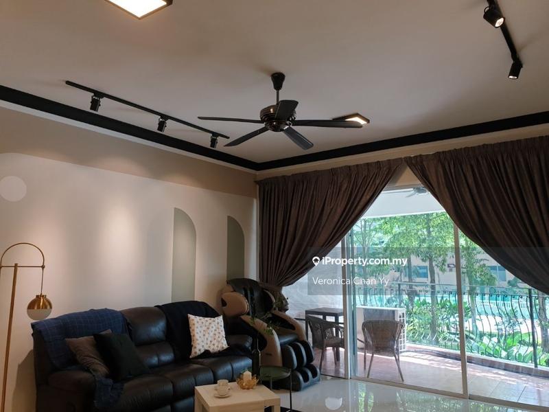 For Sale - La Grande Kiara