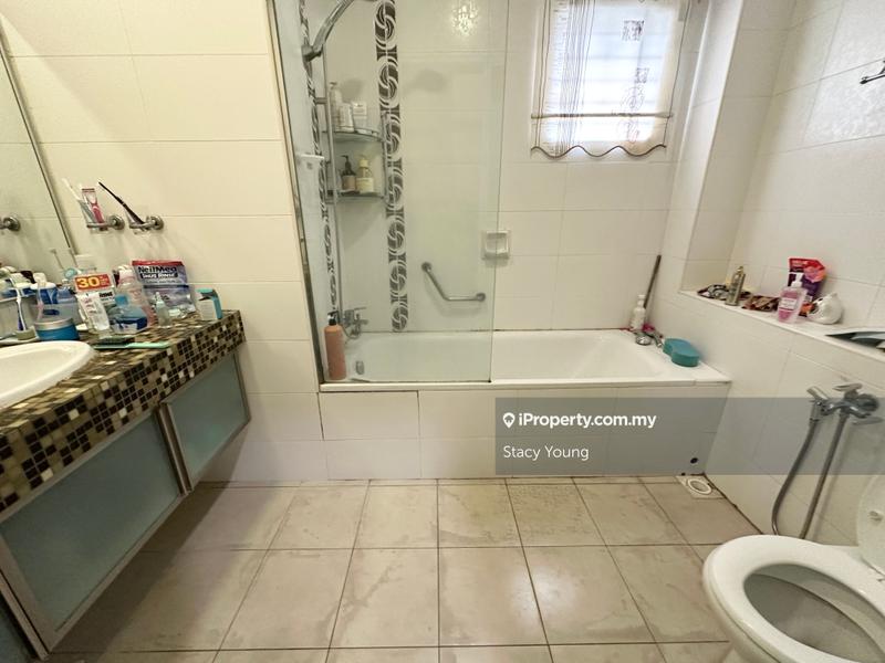 Rumah Berkembar untuk Dijual di Bukit Sungai Long, Bandar Sungai Long oleh Stacy Young - iProperty.com.my