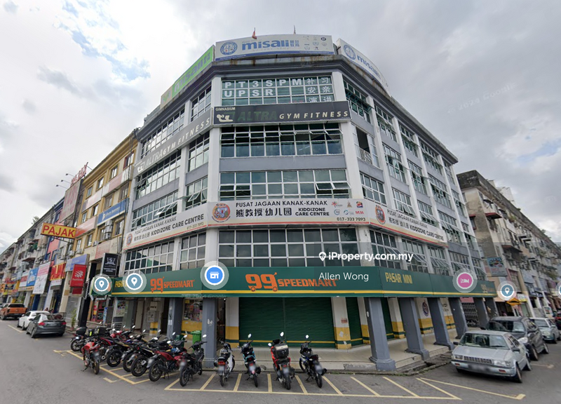 For Rent - Batu Caves Corner Shop Office 3000sqft with Lift Facing Main Road High Exposure