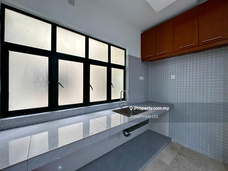 For Sale - 10 Semantan Suites