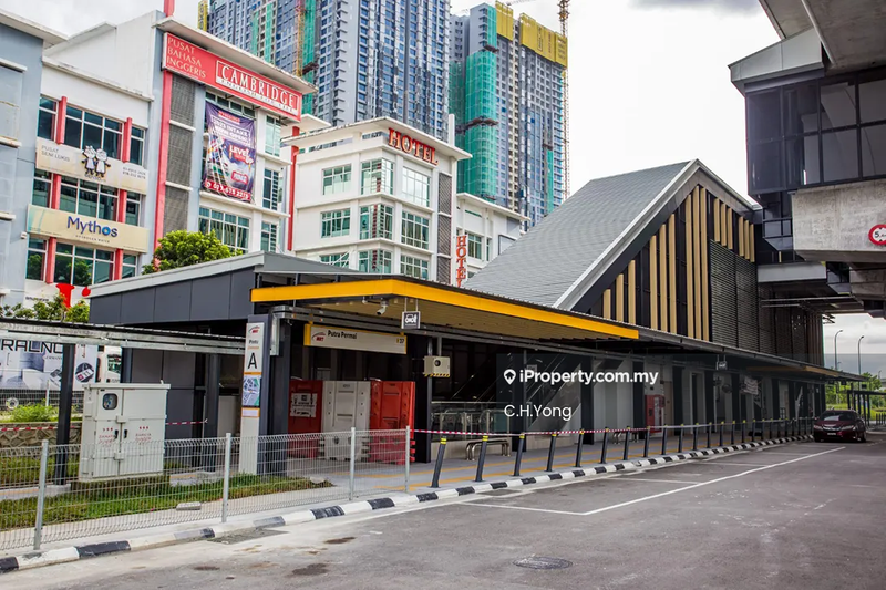 Pejabat untuk Disewa di Bandar Putra Permai, Seri Kembangan oleh C.H.Yong - Exterior - iProperty.com.my