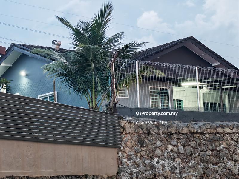 For Rent - Bungalow in Taman SEA Seremban