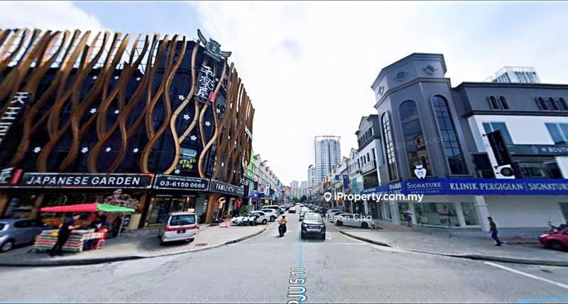 For Sale - FACING MAIN ROAD | DATARAN SUNWAY | ROI 4% ABOVE