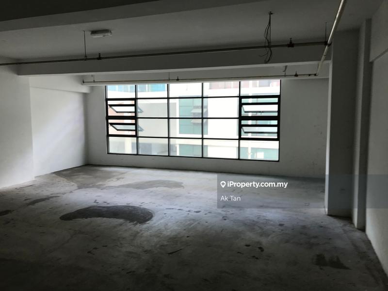 Pejabat untuk Dijual di sungai besi, Kuala Lumpur, Seri Kembangan oleh Daren Tan - iProperty.com.my