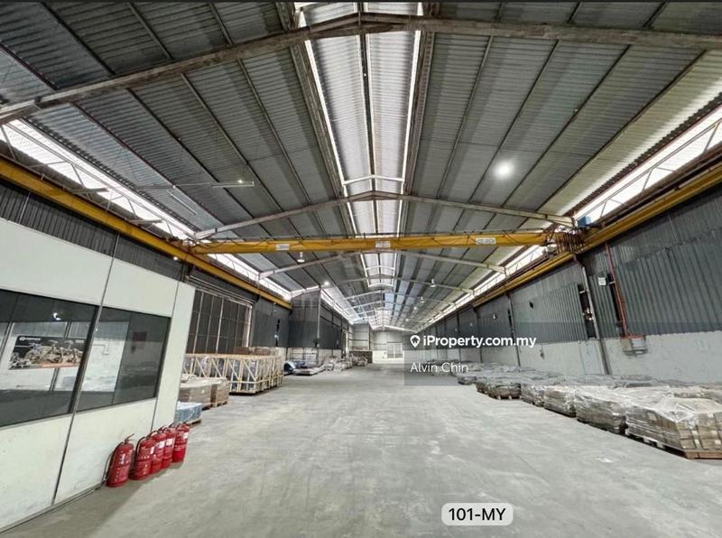 For Rent - Kapar Batu 4 (Warehouse with CF / 30ft Height / Mainroad)