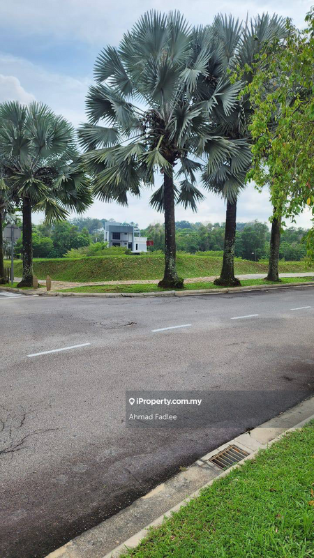 Banglo Tanah untuk Dijual di Presint 11, Presint 11 oleh Ahmad Fadlee - iProperty.com.my