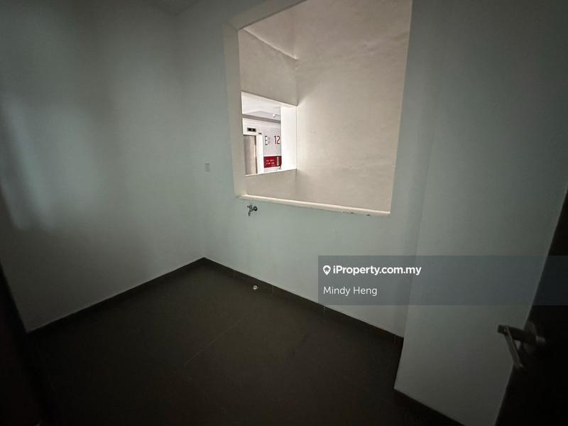 Service Residence for Sale in Molek Pulai by Mindy Heng - iProperty.com.my