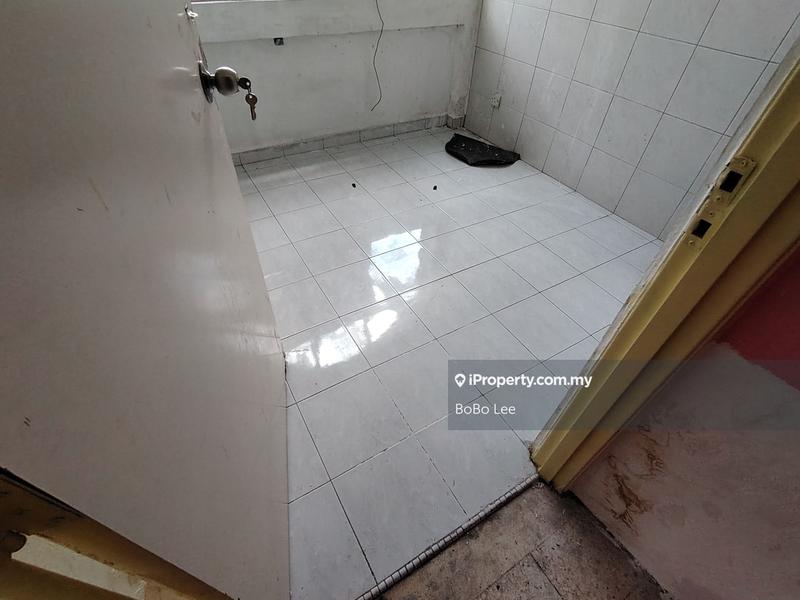 Flat for Sale in Taman Sri Sentosa by BoBo Lee - iProperty.com.my