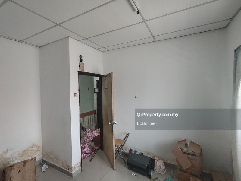 2-storey Terraced House for Sale in Taman Overseas Union (Taman Oug), Jalan Klang Lama (Old Klang Road) by BoBo Lee - iProperty.com.my
