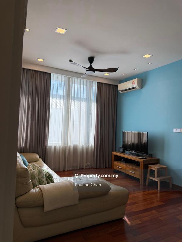 Rumah Berkembar untuk Dijual di Taman Equine, Seri Kembangan oleh Pauline Chan - iProperty.com.my