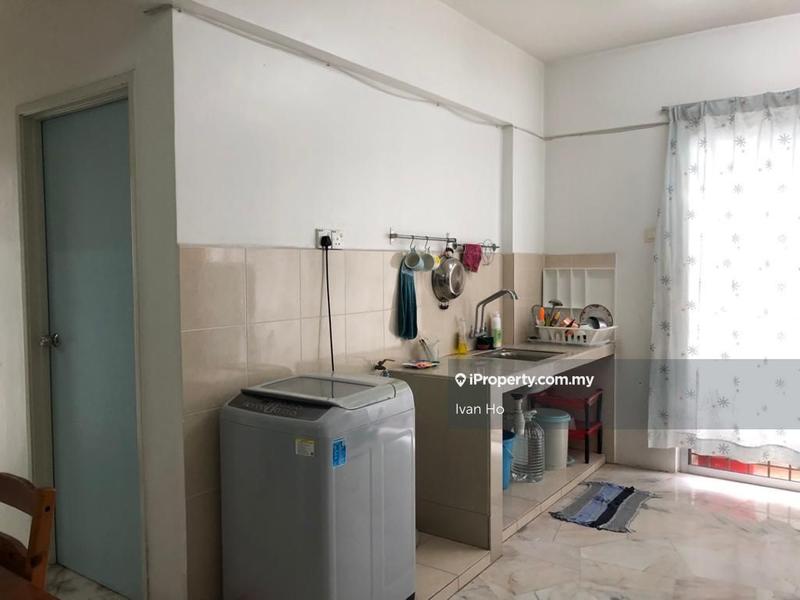 Apartment for Rent in Pangsapuri Seri Pinang by Ivan Ho - iProperty.com.my