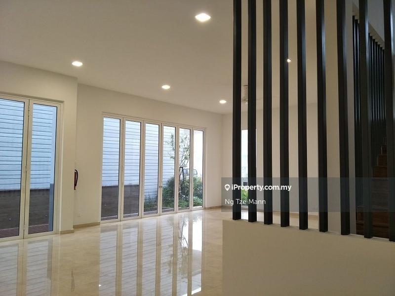 Bungalow House untuk Dijual di Lakefront Villa, Cyberjaya oleh Ng Tze Mann - iProperty.com.my