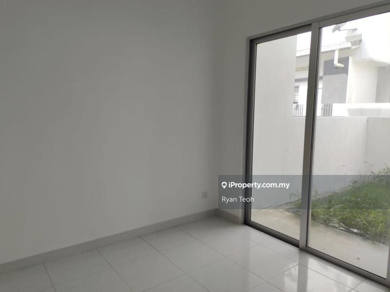 Rumah Berkembar untuk Dijual di Bandar Puncak Alam, Puncak Alam oleh Ryan Teoh - iProperty.com.my