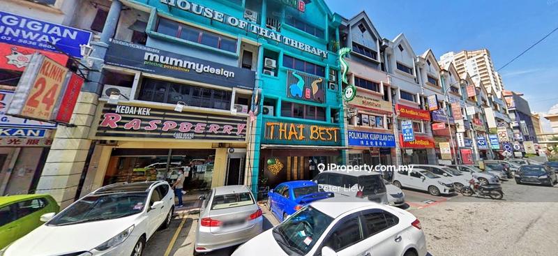For Sale - CORNER 4 STOREY SHOP AT BANDAR SUNWAY, PRIME LOCATION, HOTSPOT AREA