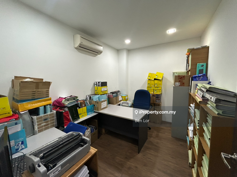Office for Sale in btp49, Puchong by Ben Lor - iProperty.com.my